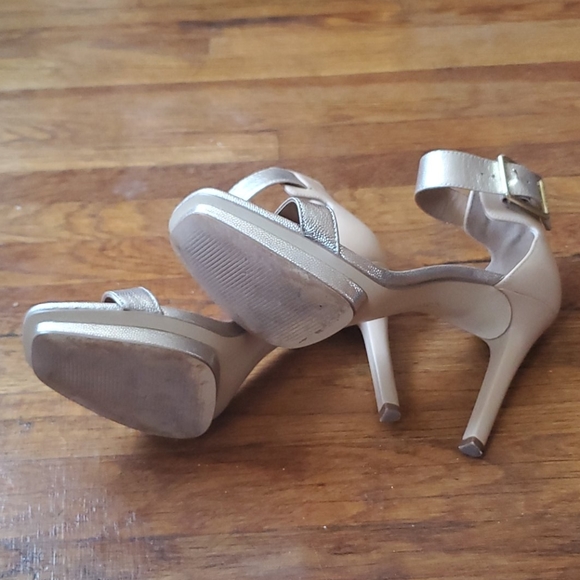 Calvin Klein Metallic Platform Sandal - Picture 8 of 9